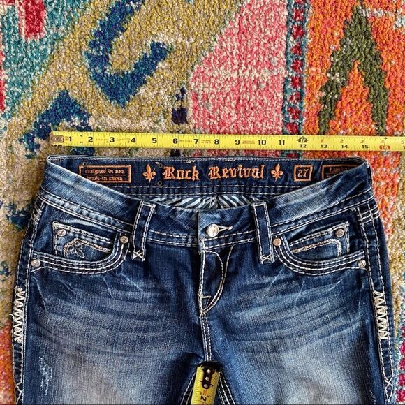 Rock Revival Lynkai Rhinestone Cropped Jeans - Picture 11 of 13